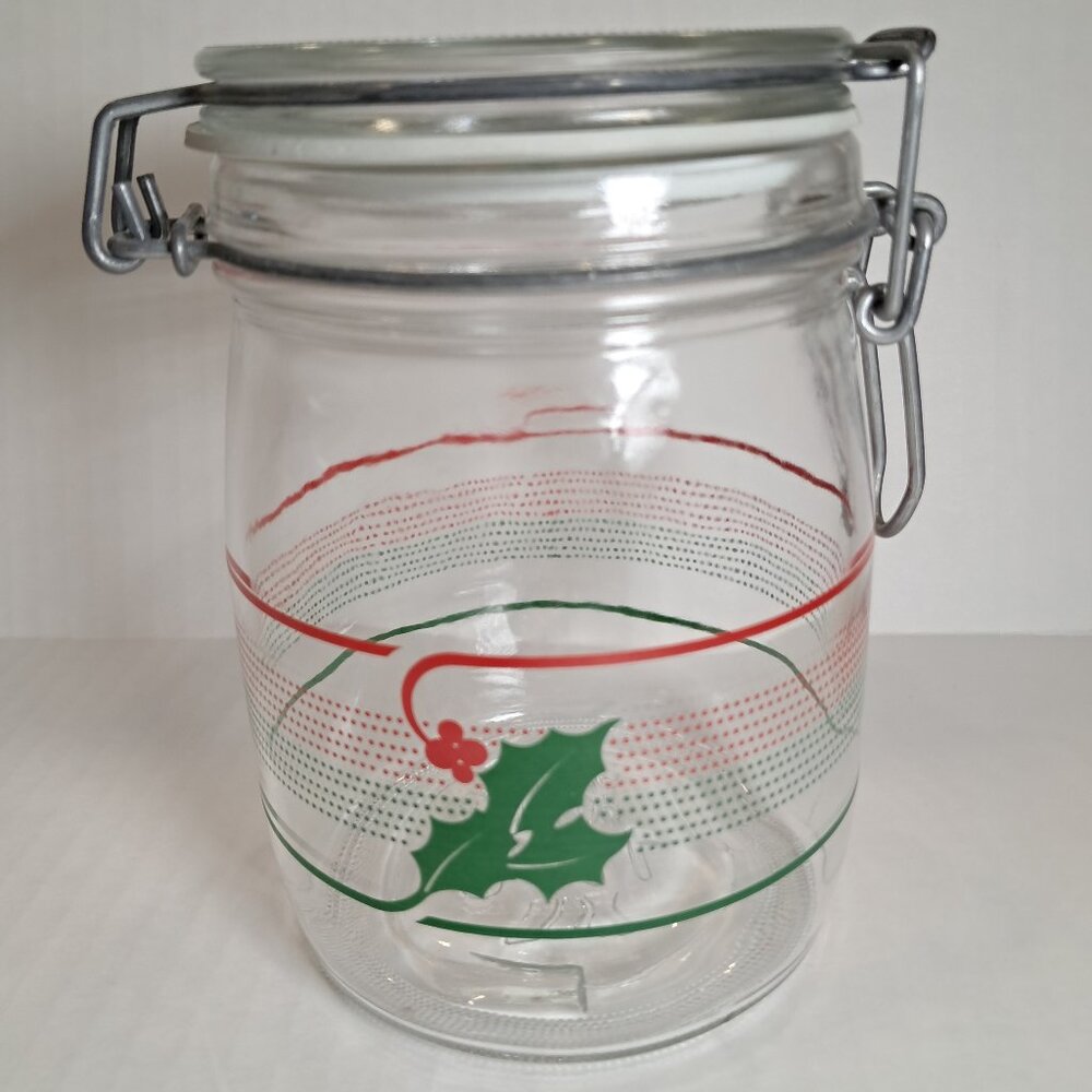 Wheaton Clear Glass Christmas Cookie or Sweet Storage Jar With Red Berries